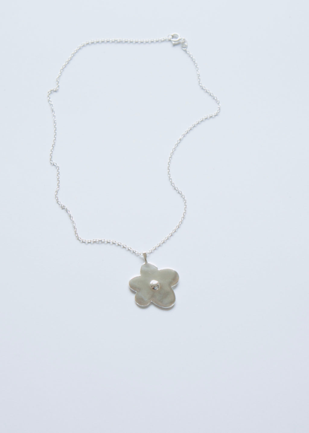 Johanna flower necklace