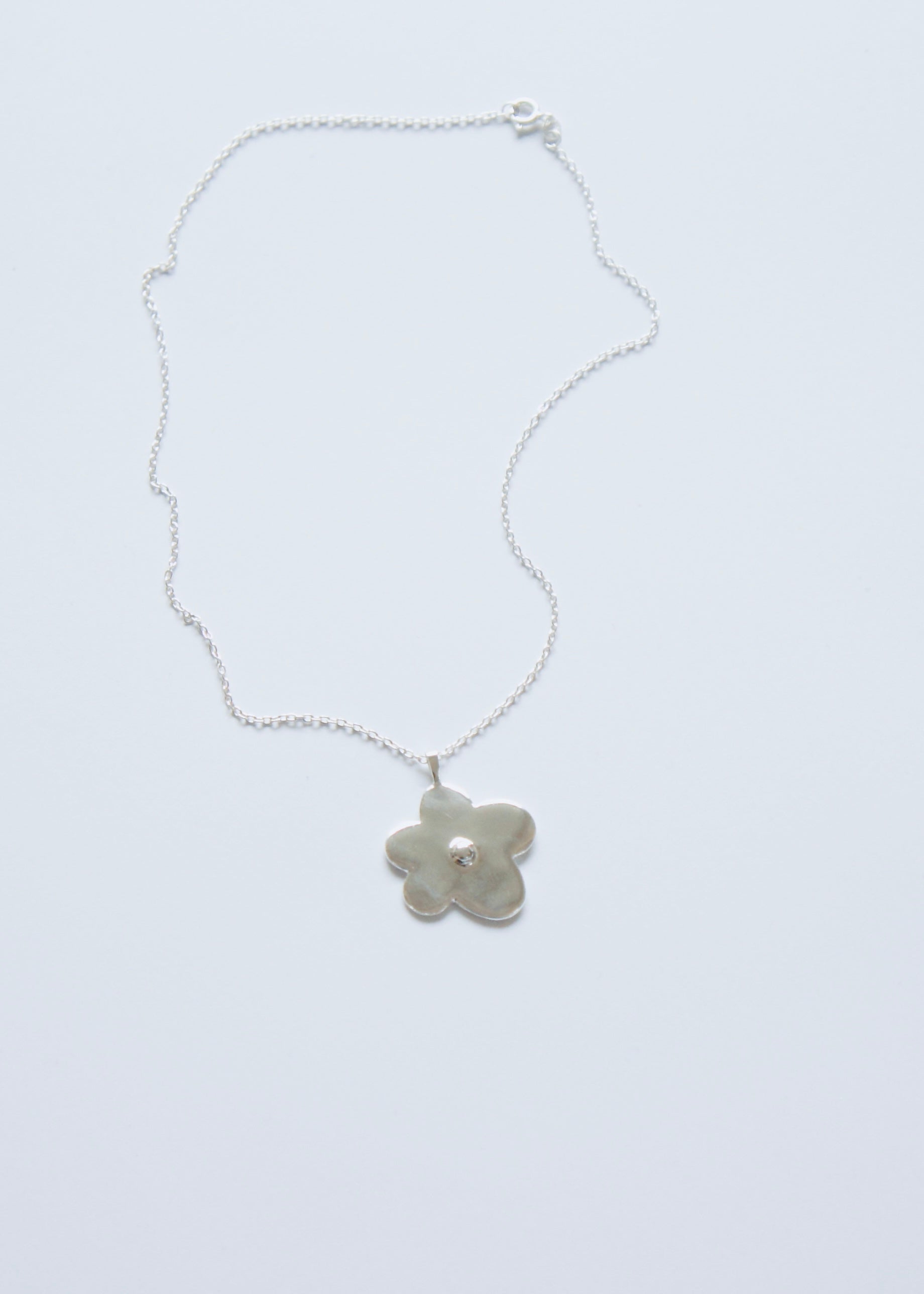 Johanna flower necklace
